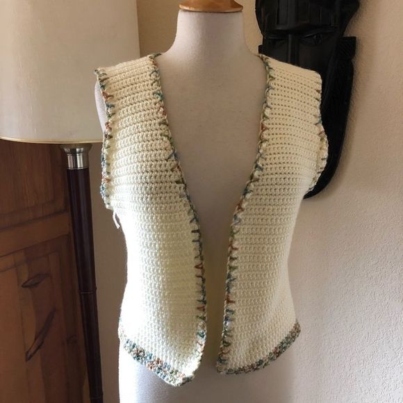 Jackets & Blazers - Vintage knitted vest 